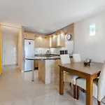 Apartment Direct Spectacular Ocean View