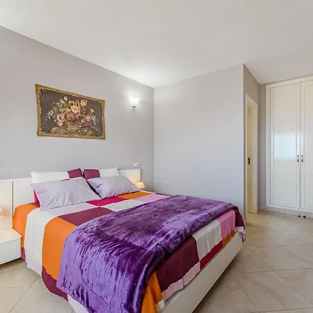 Direct Spectacular Ocean View * 아데제