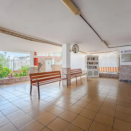 Direct Spectacular Ocean View 아데제