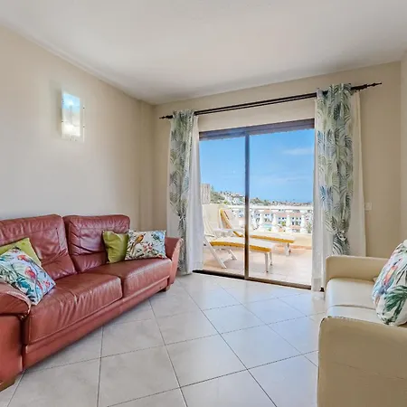 Direct Spectacular Ocean View 아데제